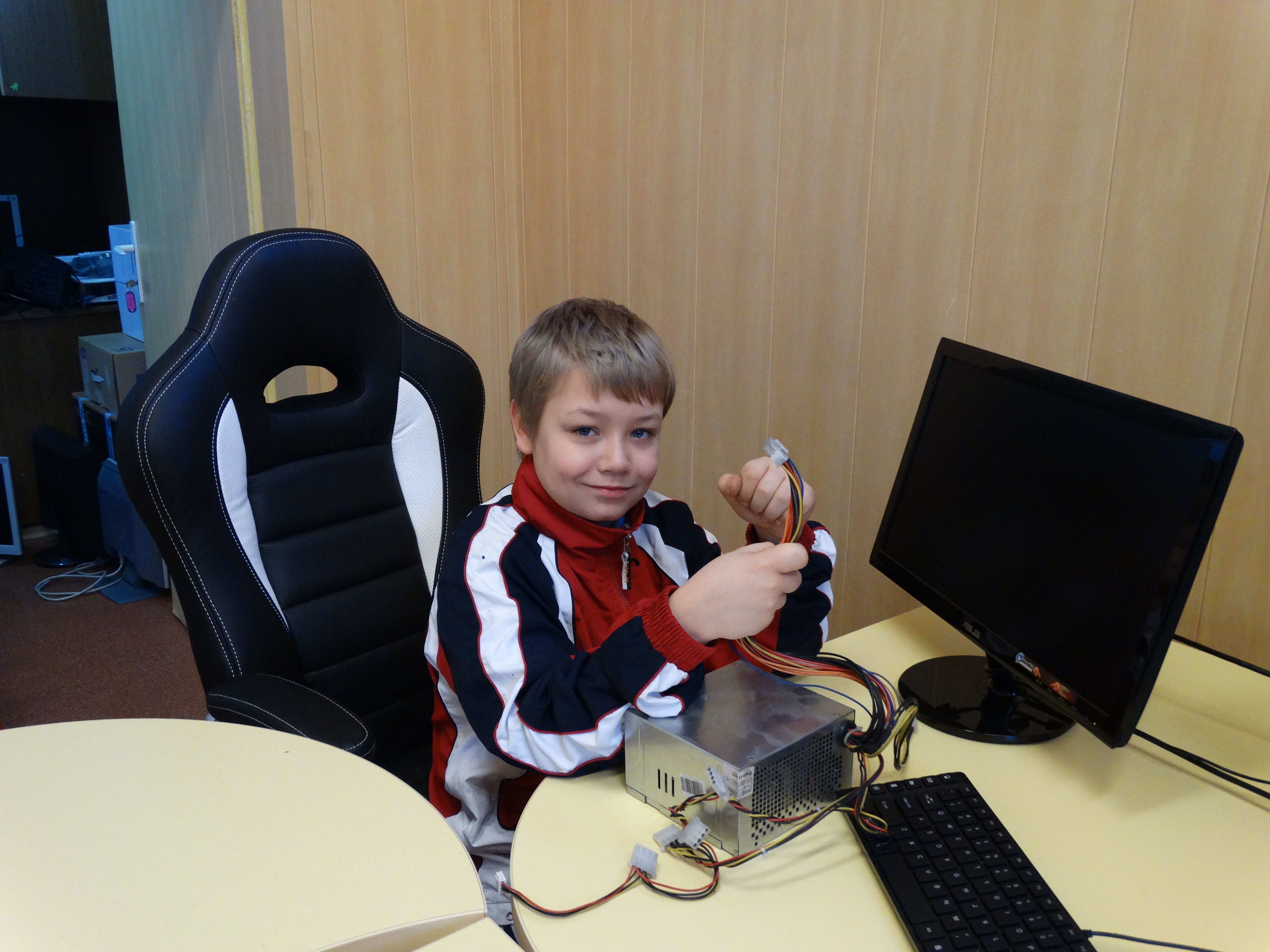 Dominik 3